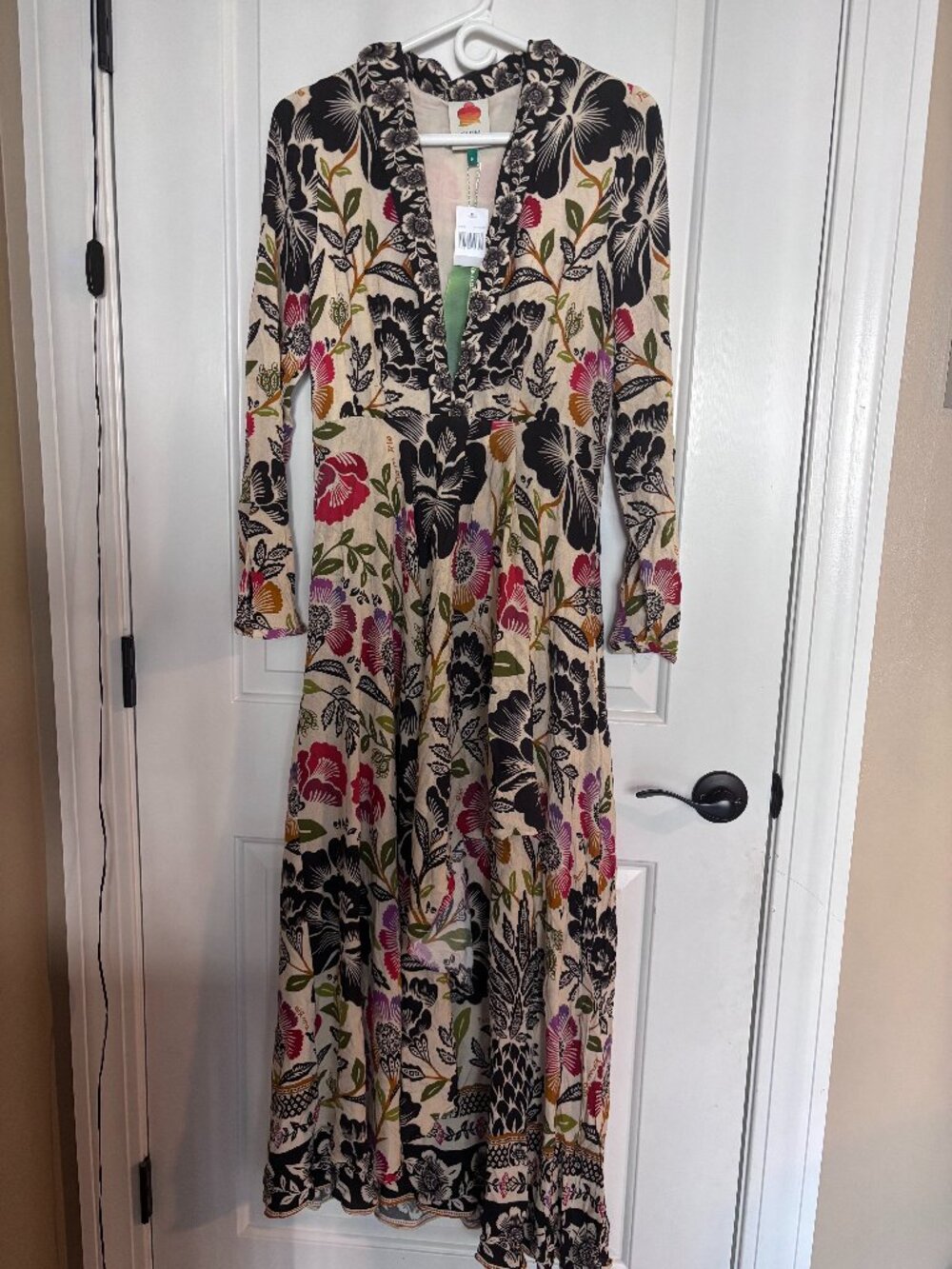 NWT FARM Rio Women's Size Medium Romantic Garden Sand Maxi Dress